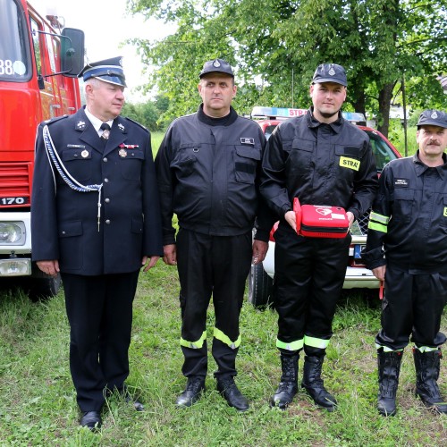 Przekazanie sprzętu dla Ochotniczych Straży Pożarnych